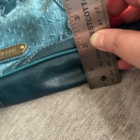 Isabella Fiore Turquoise Leather Patterned Shoulder Bag NWOT - Picture 9 of 9